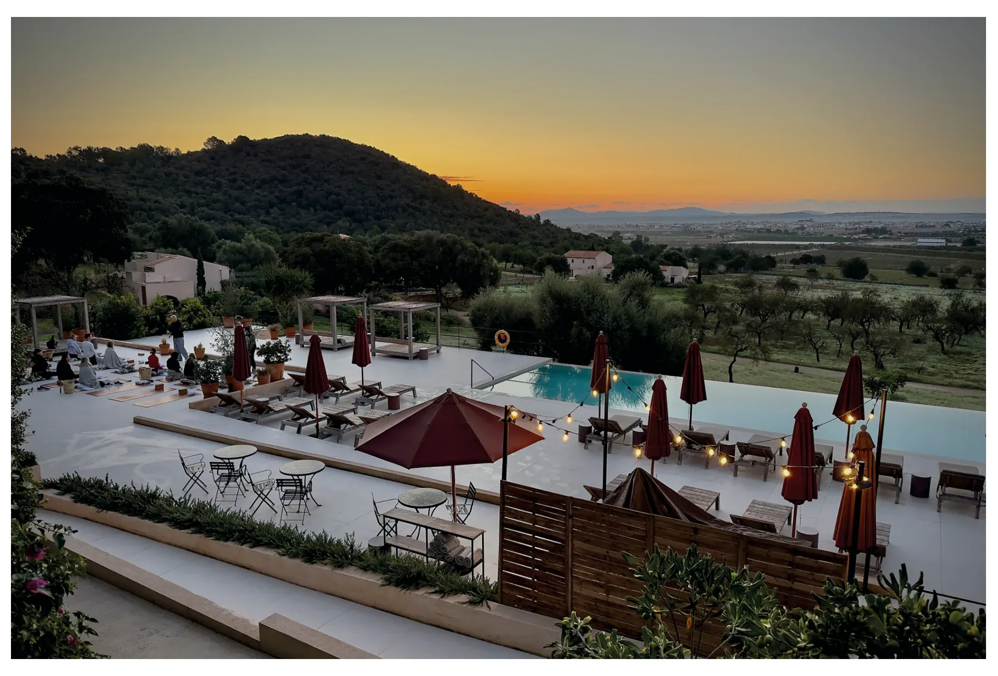 Morgenmeditation bei einem Retreat auf Mallorca